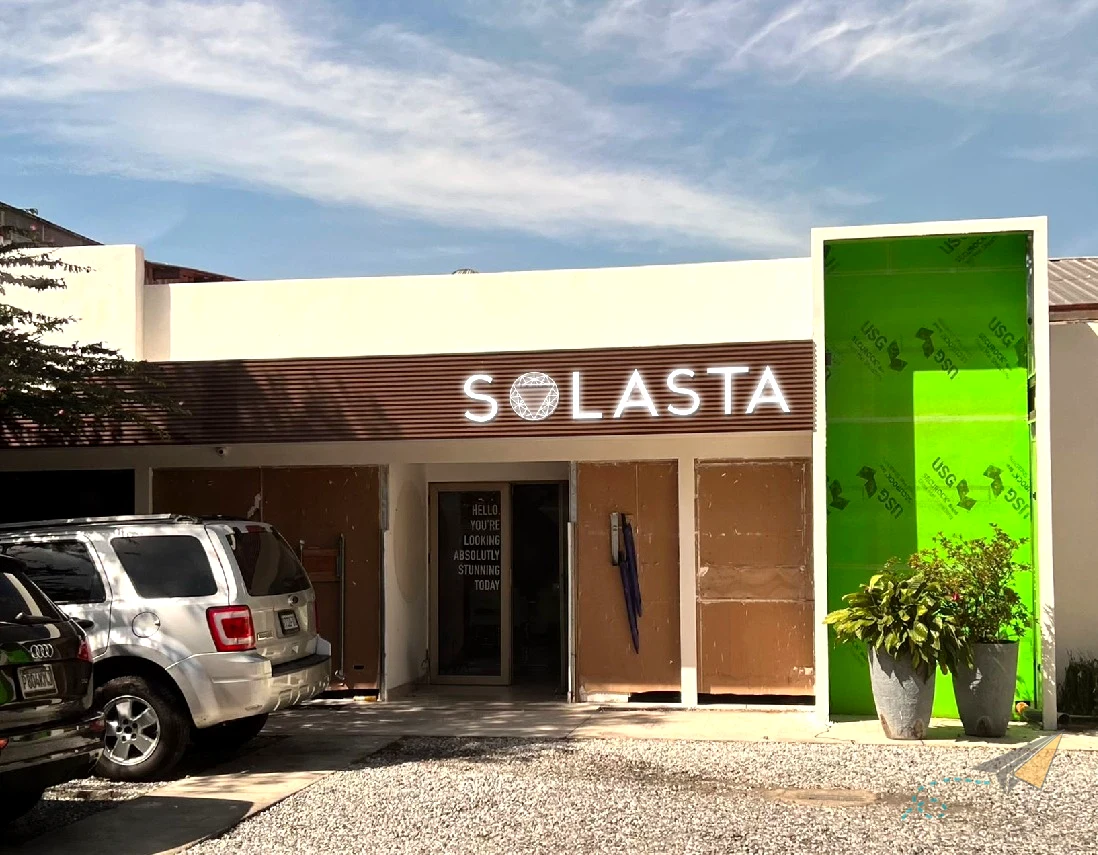 Rotulación de fachada para salón de belleza